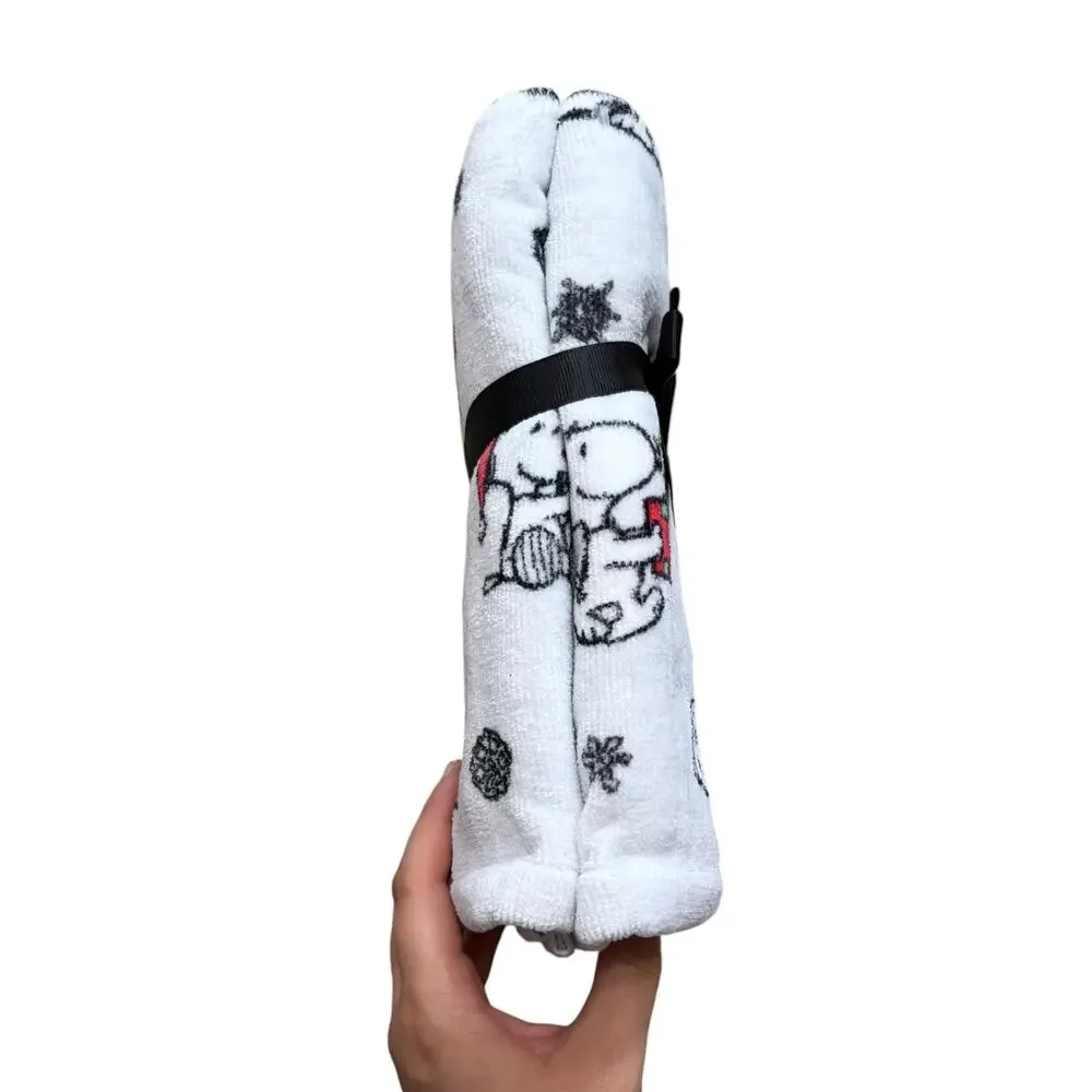 Peanuts Snoopy Woodstock 2 Pack Hand Towels NWT 16in x 28in Holiday Print